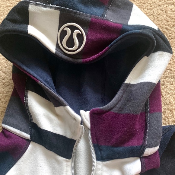 Lululemon Zip hoodie - Picture 2 of 2